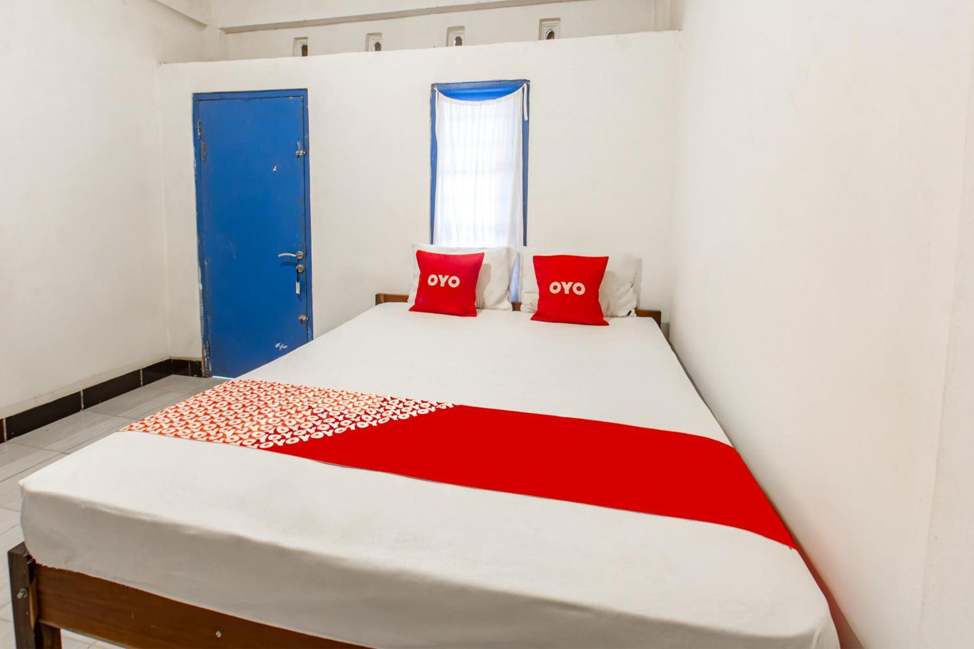 Oyo 93359 Kawi Homestay Praya Exteriör bild